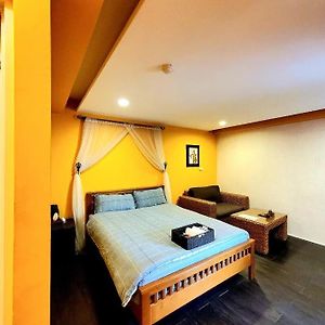 Deluxe Double Room Bath